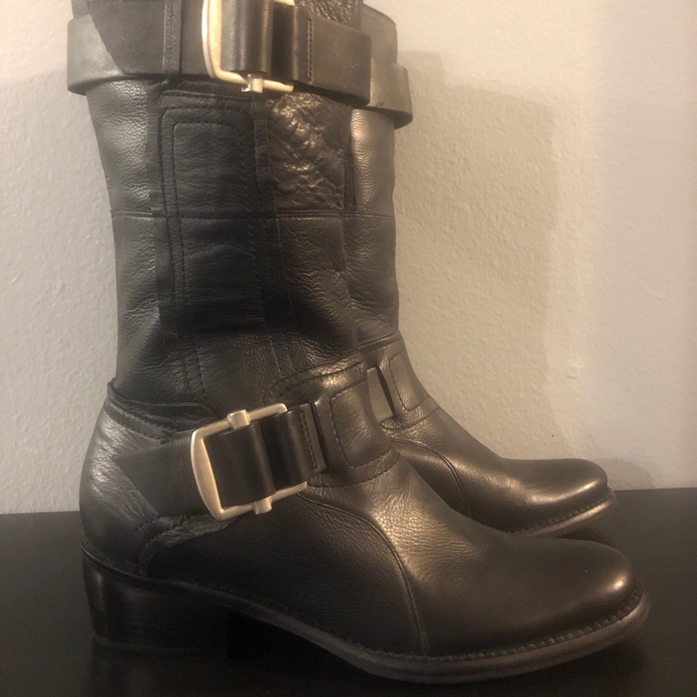 Vera Wang Lavender label Moto style boots size 8